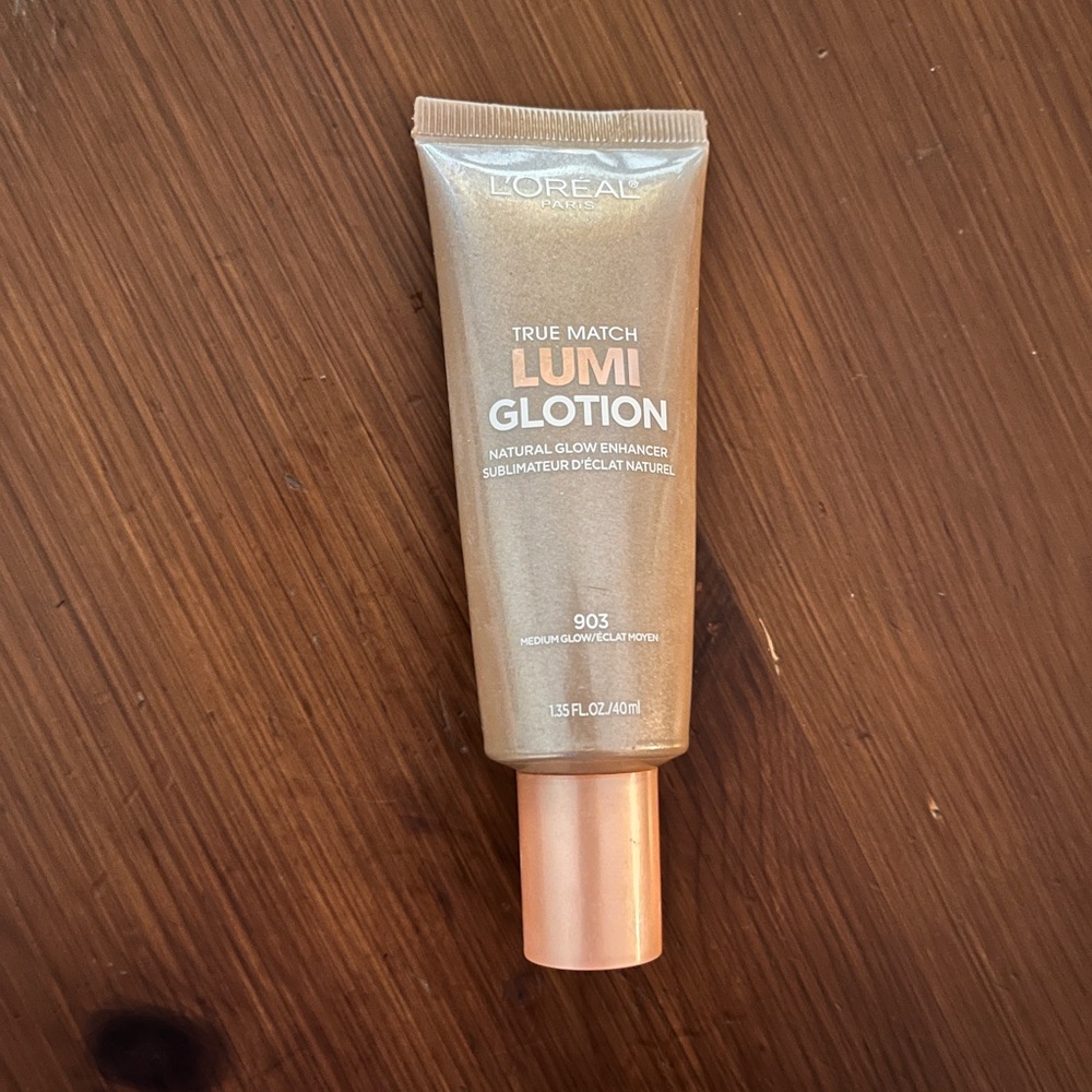 L'Oreal Paris Makeup True Match Lumi Glotion, Natural Glow Enhancer, Medium.